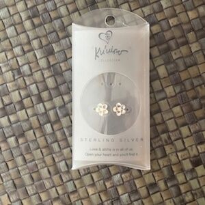 KU'UIPO Sterling Silver Flower Stud Earrings from Hawaii